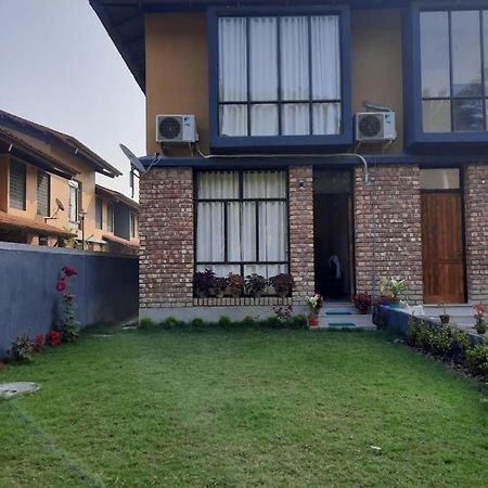 Ganga Kutir Residency Villa Raichak Exterior photo