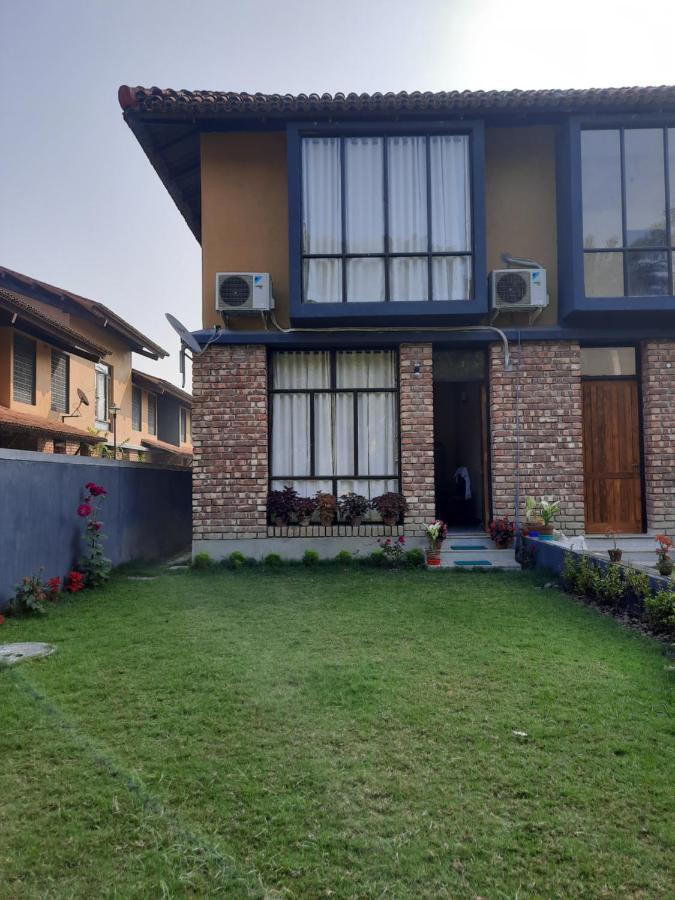Ganga Kutir Residency Villa Raichak Exterior photo
