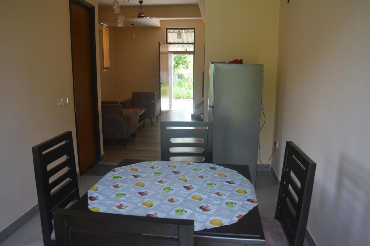 Ganga Kutir Residency Villa Raichak Exterior photo