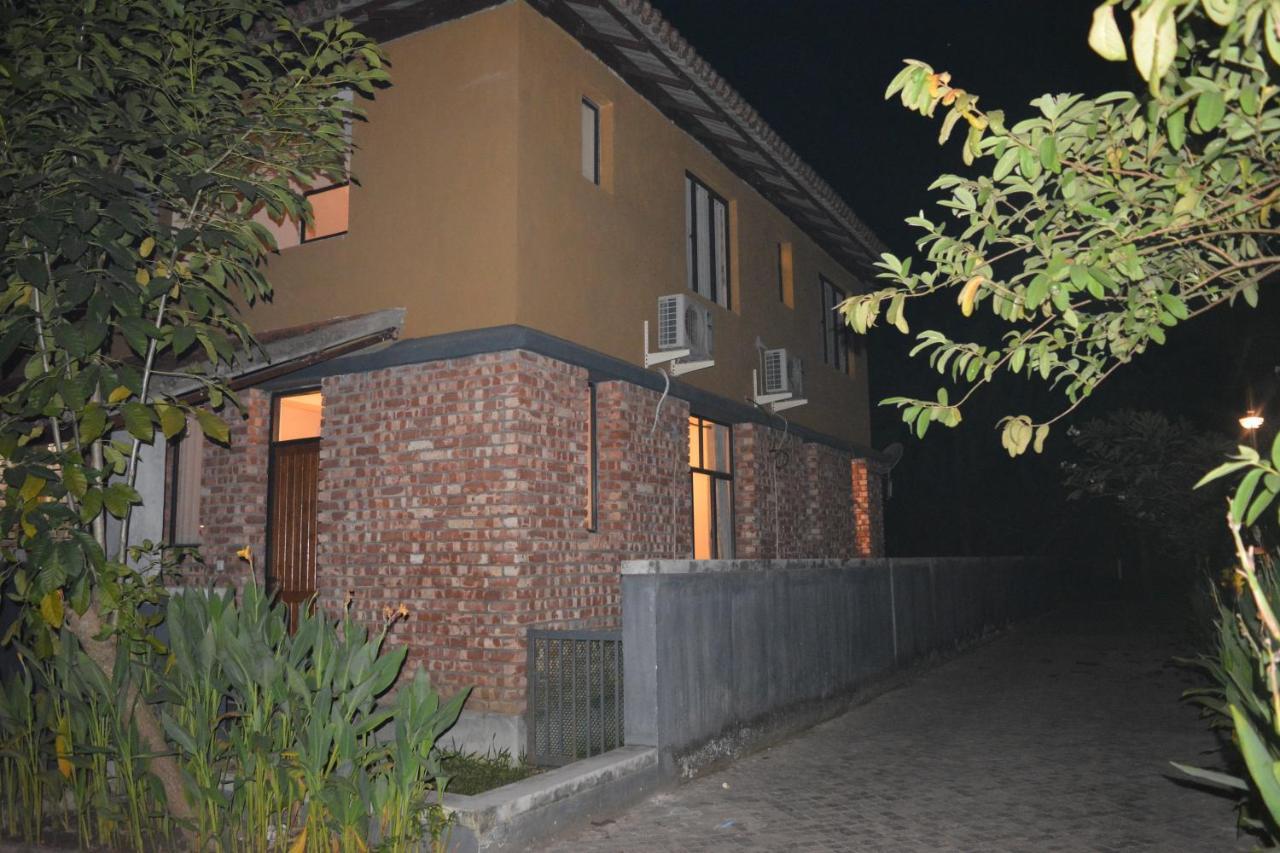 Ganga Kutir Residency Villa Raichak Exterior photo